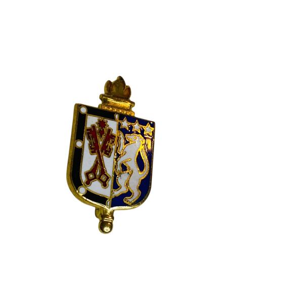 3rd Infantry Division Crest Pin Unit Insignia Badge USA Military Vintage - Picture 3 of 5